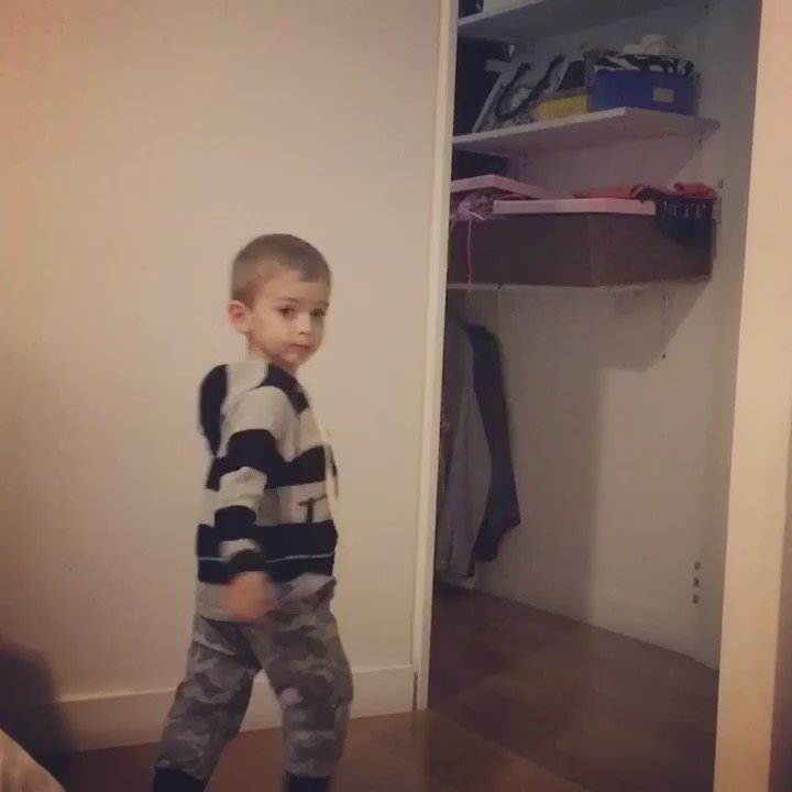 Jajajaja lo amo!!! Es genial ???????????????? #beniciopichu ✌????️ #atrevido https://t.co/8FcpTCus6O