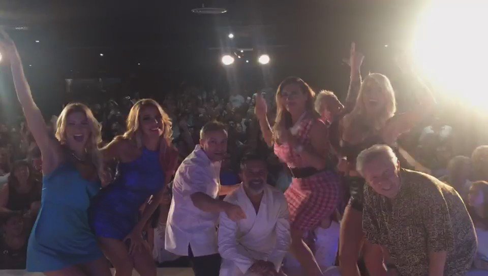 Y se fue la primera función ????????❣️???? #SalveseQuienPueda @DABOPEok https://t.co/tVAETarrIi