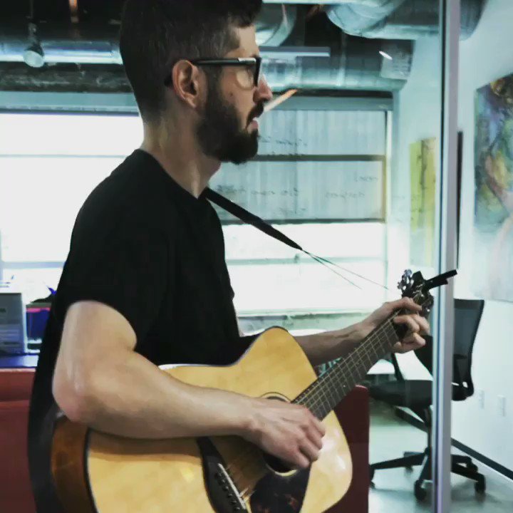 #BBB on guitar. https://t.co/KZXj1SFkXl