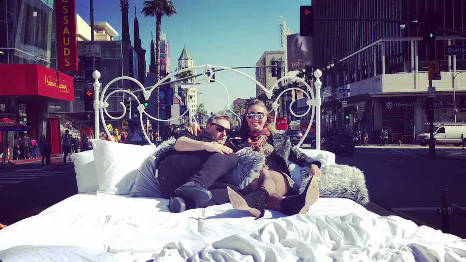 In bed with @rankinarchive cruising down Hollywood Blvd ????✌️???? https://t.co/Sc1SkQOq1W