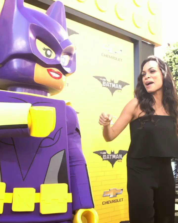 RT @LEGOBatmanMovie: ???????????? @rosariodawson #LEGOBatmanMovie https://t.co/98petbavhP
