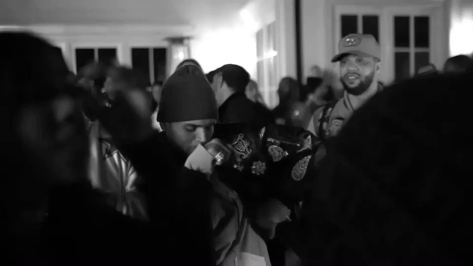 #AintNoPartyLikeADiddyParty @chrisbrown @frenchmontana @machinegunkelly @reBELLYus @sevyn @tydollasign https://t.co/QwDUvpL9Ne