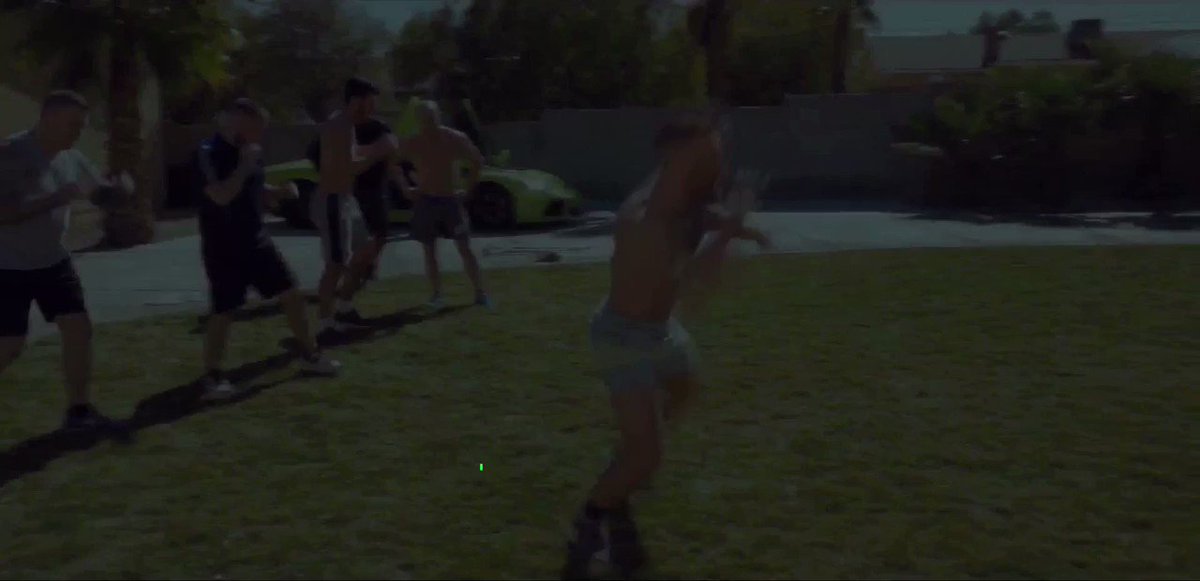 Working out at my Las Vegas compound. https://t.co/Eyp4ByS8bU