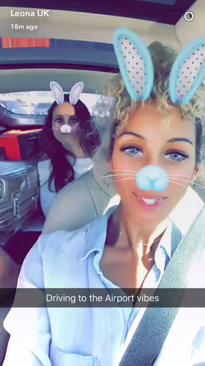 Driving to the airport vibes ✈️???? @katyperry https://t.co/1KRQpQfgcN