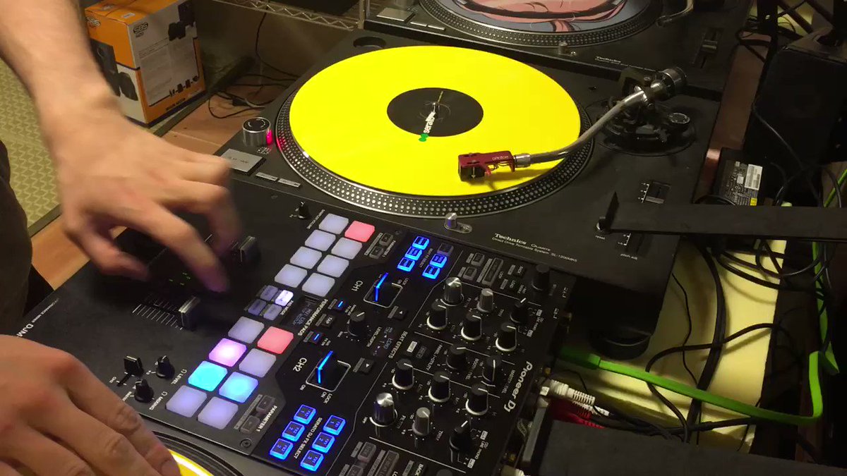 オカルティックナインのEDの Open your eyes にスクラッチを加えるとこんな感じ生活音と共にお楽しみください オカルティックナインのEDの Open your eyes にスクラッチを加えるとこんな感じ生活音と共にお楽しみください