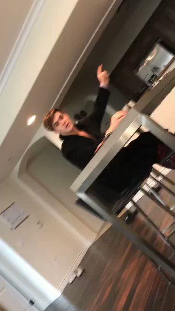 cooking 101 with chef grayson https://t.co/QBE5xELt51