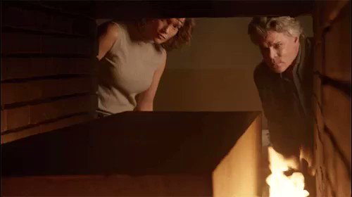 Tonight's #ShadesOfBlue is on fire. The bodies keep dropping. Don't miss it at 10pm on NBC! #BurningBodies https://t.co/zF2YiOOFln