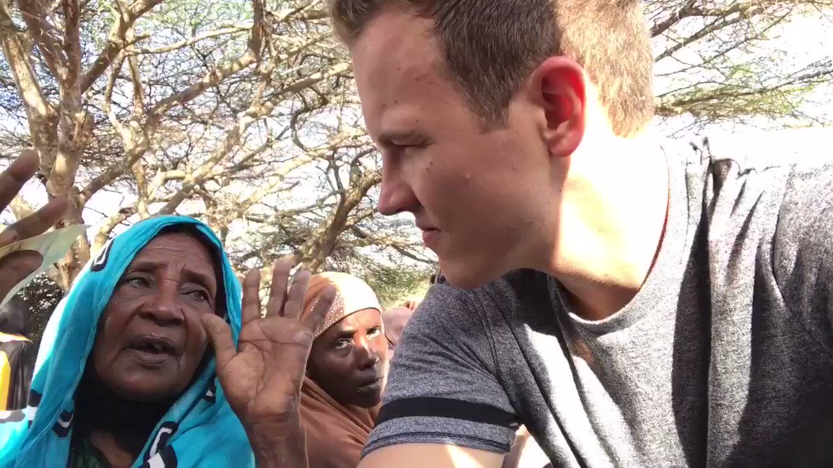 RT @jeromejarre: ALHAMDULILLAH.
I WISH THE WORLD KNEW HOW MUCH ISLAM IS ABOUT LOVE. https://t.co/7ysWDZoCov