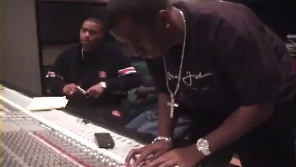 In the studio with my brother @nas!!! #TBT https://t.co/VyH6M3QX0V