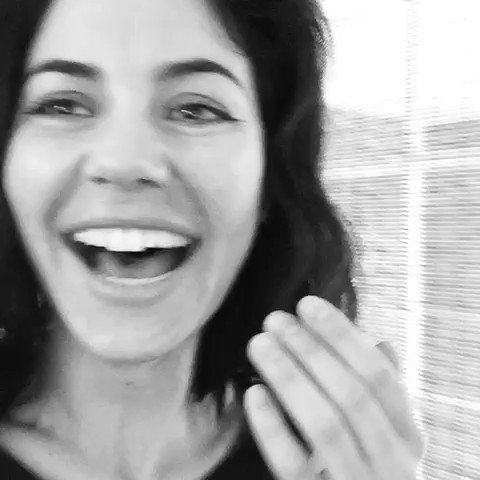 RT @MarinaDiamandis: A message for our mutual fans. Surprise! ✨???????? @lanadelrey https://t.co/V8zqJGXVVK