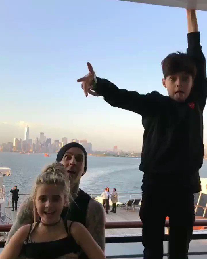 Bye ???????? See you in 8 days England  #NYC #QM2  ???? @austinhenrywallace https://t.co/AFxfBIQyU6
