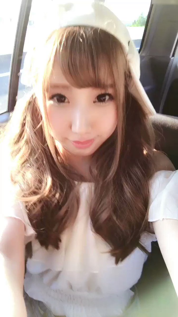 おはりょんっ☀️💕今日はもう撮影に向かってるよん!!!朝の3時半出発💨💨💨車内の様子(笑)夜はラジオもあるので、無料公開 おはりょんっ☀️💕今日はもう撮影に向かってるよん!!!朝の3時半出発💨💨💨車内の様子(笑)夜はラジオもあるので、無料公開