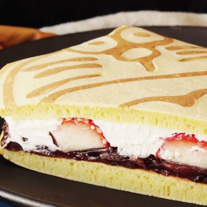 ドラえもんの特大いちご生どら焼き🍓レシピはこちら: スマホアプリができたのでダウンロードしてね👇 ドラえもんの特大いちご生どら焼き🍓レシピはこちら: スマホアプリができたのでダウンロードしてね👇