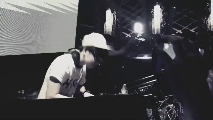 DJ SINGLE(8.6秒バズーカー)#DJSINGLE #TANAKA #86秒バズーカー #club #BAMBI DJ SINGLE(8.6秒バズーカー)#DJSINGLE #TANAKA #86秒バズーカー #club #BAMBI