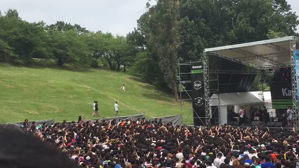 ヒスパニとMANIACなフェスデートわず。丘の上からの景色はまさに灼熱地獄😈🔥GO!GO!MANIACはほんとに嬉しくて ヒスパニとMANIACなフェスデートわず。丘の上からの景色はまさに灼熱地獄😈🔥GO!GO!MANIACはほんとに嬉しくて