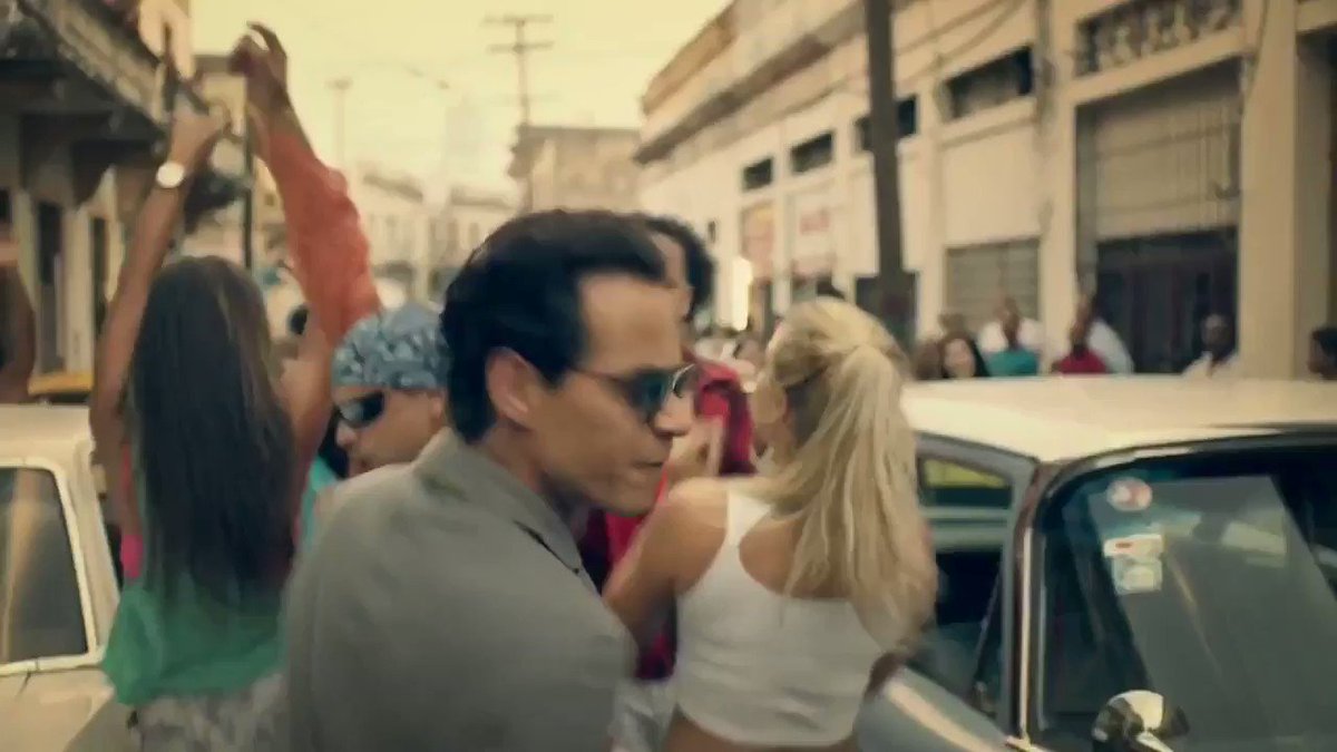 I hope you have a great week, #MiGente! This song will cheer you up! #MondayMotivation https://t.co/2YiXOm8J9n