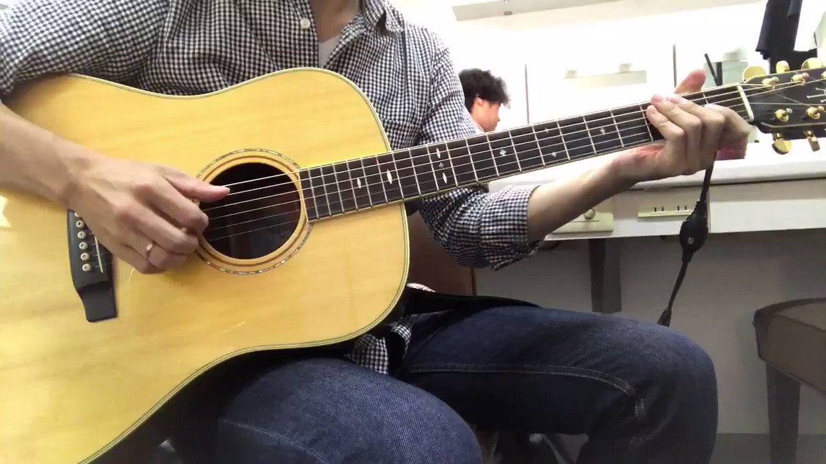 本番前のソロギター千秋楽♪(´ε` )#guitar #sologuitar #lupinthethird#ギター越しの 本番前のソロギター千秋楽♪(´ε` )#guitar #sologuitar #lupinthethird#ギター越しの