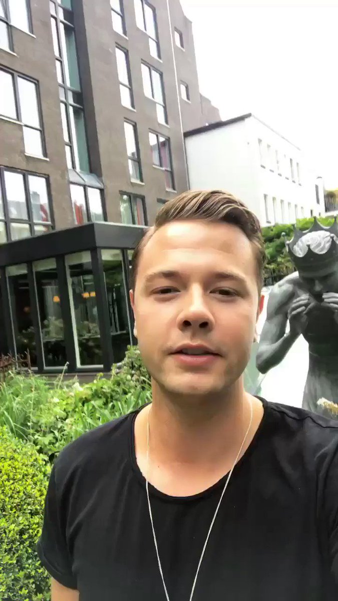 RT @SamFeldtMusic: Hanging out in Amsterdam ???? https://t.co/lO6wmp8hFP