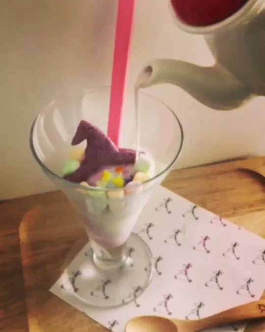 【LWAコラボカフェ】明日よりキャラクターweek3週目、アンドリュー&アッコweekが始まります!イベント限定ドリンク 【LWAコラボカフェ】明日よりキャラクターweek3週目、アンドリュー&アッコweekが始まります!イベント限定ドリンク
