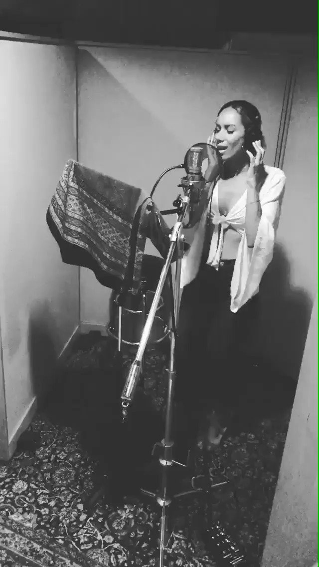 Every day is a studio day right now???? https://t.co/RthpdFZ7wU
