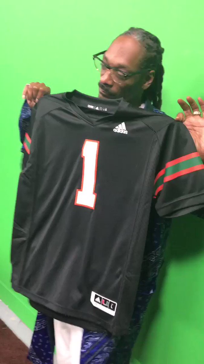 fresh new unis from the U ???????? #ItsAllAboutTheU @canesfootball @adidasFballUS https://t.co/ftzhxxhGKY