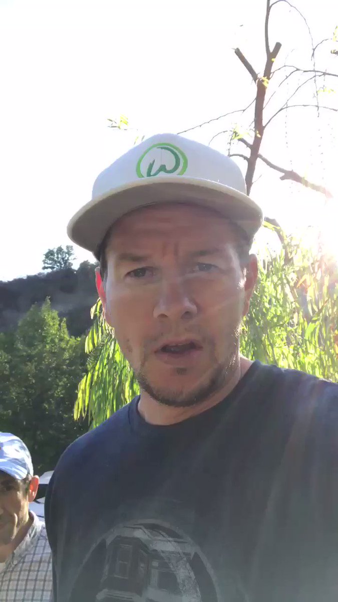 Don't miss two new back-to-back episodes of @WahlburgersAE on A&E tomorrow at 9/8c! https://t.co/pnWWiDpY5j