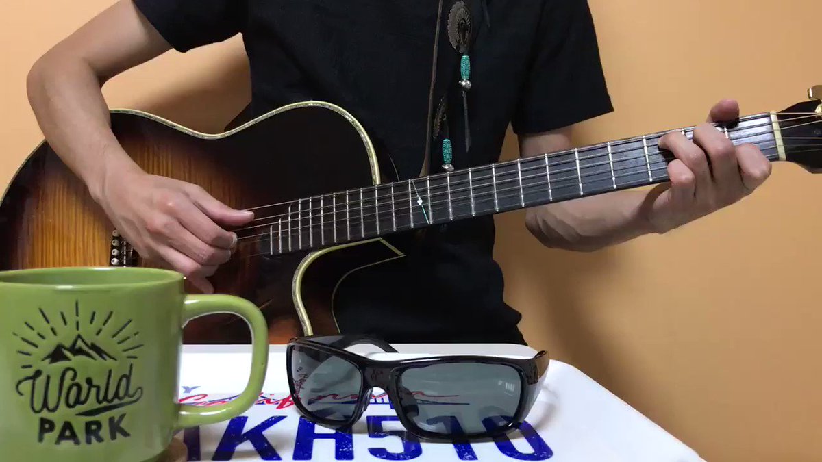 Kawashima's morning guitar!!たまにはアルペジオで、、、今日も頑張るぞ✊🕶🎸#guitar # Kawashima's morning guitar!!たまにはアルペジオで、、、今日も頑張るぞ✊🕶🎸#guitar #