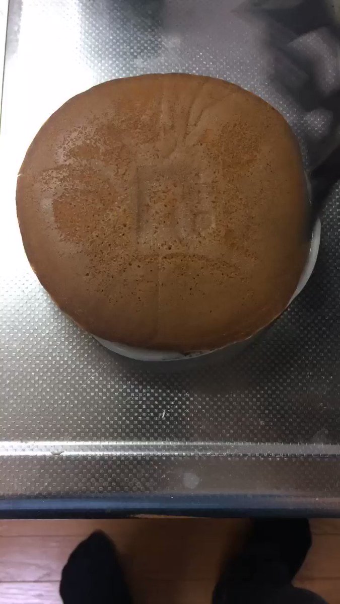 今日のスイーツはネオ・ジオンどら焼き🥞明日、三鷹ハンモックで行なわれる「シネマ クラウド」にもオヤツにいくつか持っていき 今日のスイーツはネオ・ジオンどら焼き🥞明日、三鷹ハンモックで行なわれる「シネマ クラウド」にもオヤツにいくつか持っていき