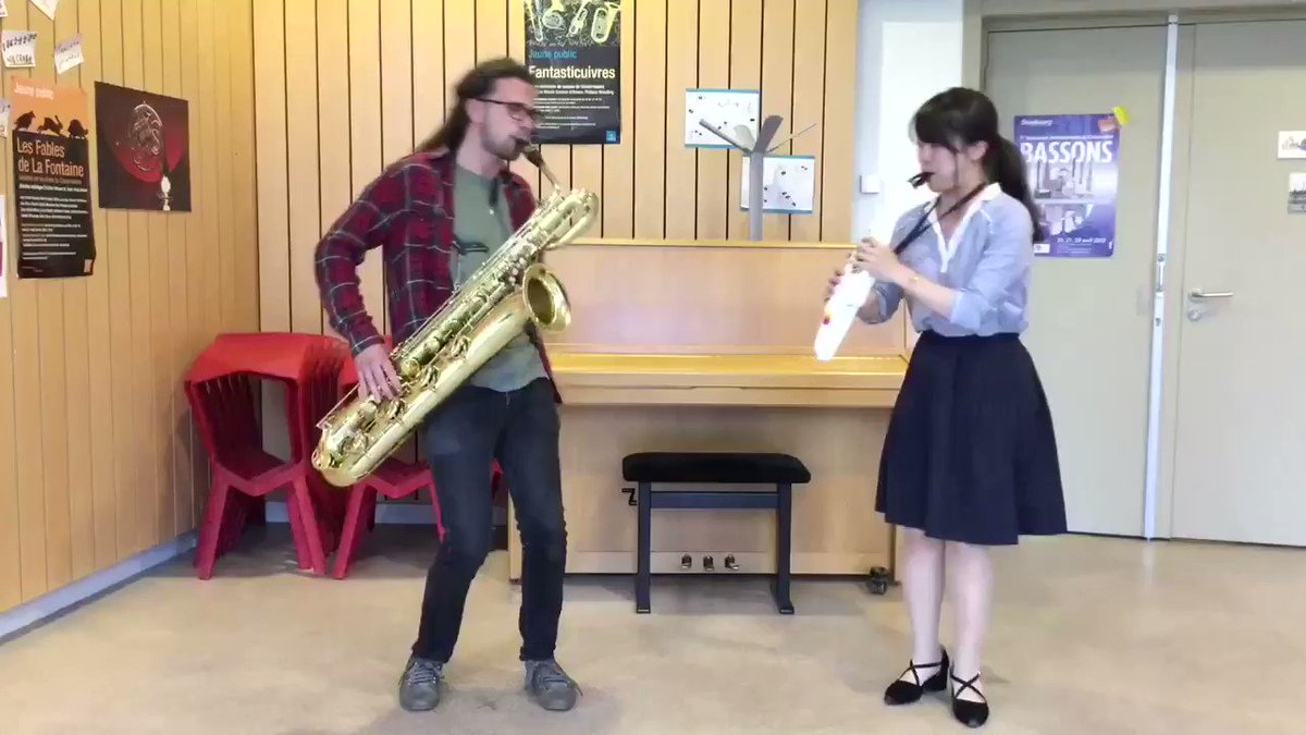 進撃の巨人より「紅蓮の弓矢」🇻🇮B.sax : Hiago 🇪🇸Aerophone : sumika 🇯🇵スペイン人の友 進撃の巨人より「紅蓮の弓矢」🇻🇮B.sax : Hiago 🇪🇸Aerophone : sumika 🇯🇵スペイン人の友
