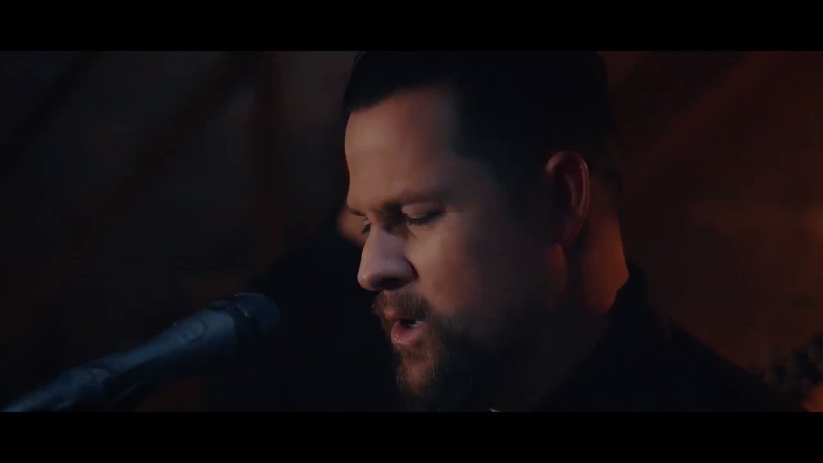 RT @GoodCharlotte: IT'S HERE

WATCH 'WAR' ON @Vevo NOW!!

https://t.co/rB31JuBlJ6

BEST HEARTS https://t.co/5PUN7DVYNC