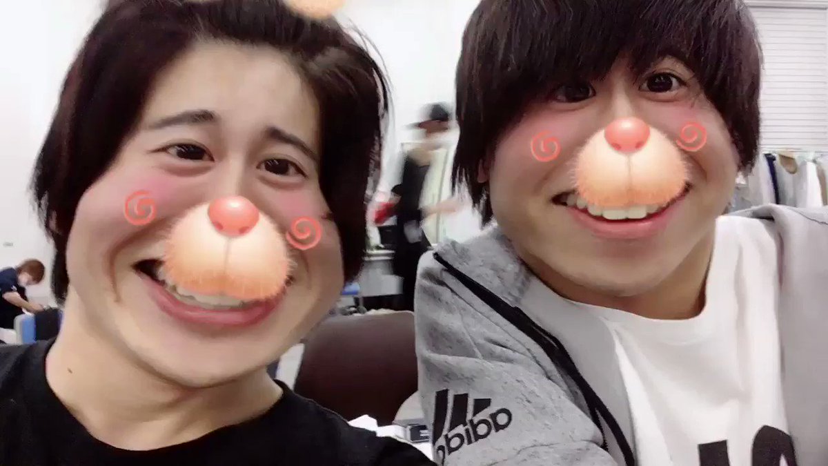 休憩中ー(*'-'*)お腹いたいwwwwwwww#オズマフィア 休憩中ー(*'-'*)お腹いたいwwwwwwww#オズマフィア