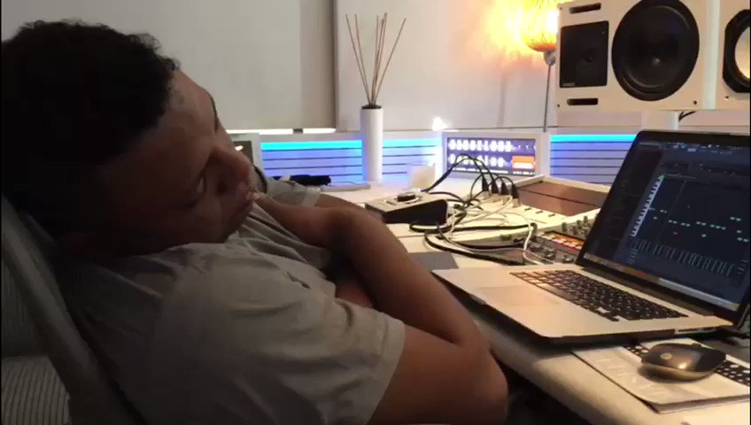 I hope we don't put you to sleep with my new single Perro Fiel like our jet-lagged coproducer... ???? Shak https://t.co/uvhyLnCGgI