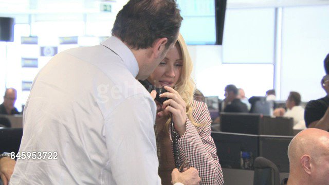 RT @EllieGFR: #VIDEO Ellie Goulding at BGC Annual Global Charity Day on September 11, 2017 in London #1 https://t.co/dfePud5KVS