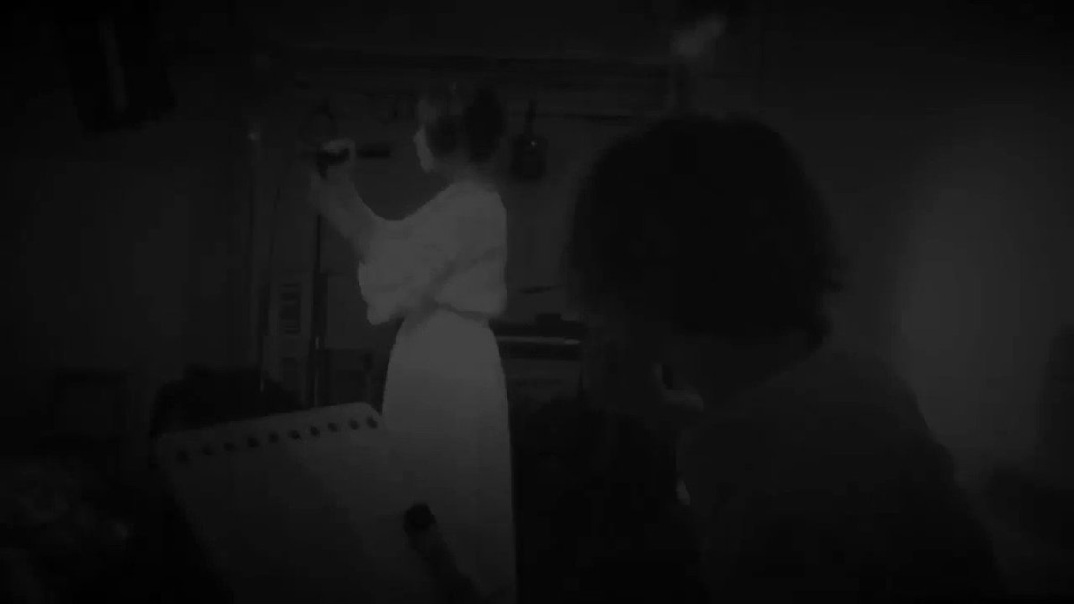 こんな時間にこっそりの昨日のライブから絢音ちゃんオリジナルの見上げた空。隠し撮り感凄いwピアノのように音が埋まらないギタ こんな時間にこっそりの昨日のライブから絢音ちゃんオリジナルの見上げた空。隠し撮り感凄いwピアノのように音が埋まらないギタ