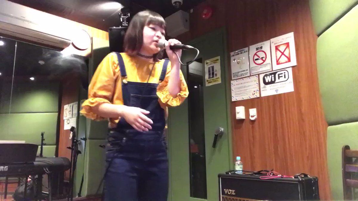週一動画✨今回は平野綾『WHITE ALBUM』をうたってみましたーっフルはこちらから↓ 週一動画✨今回は平野綾『WHITE ALBUM』をうたってみましたーっフルはこちらから↓