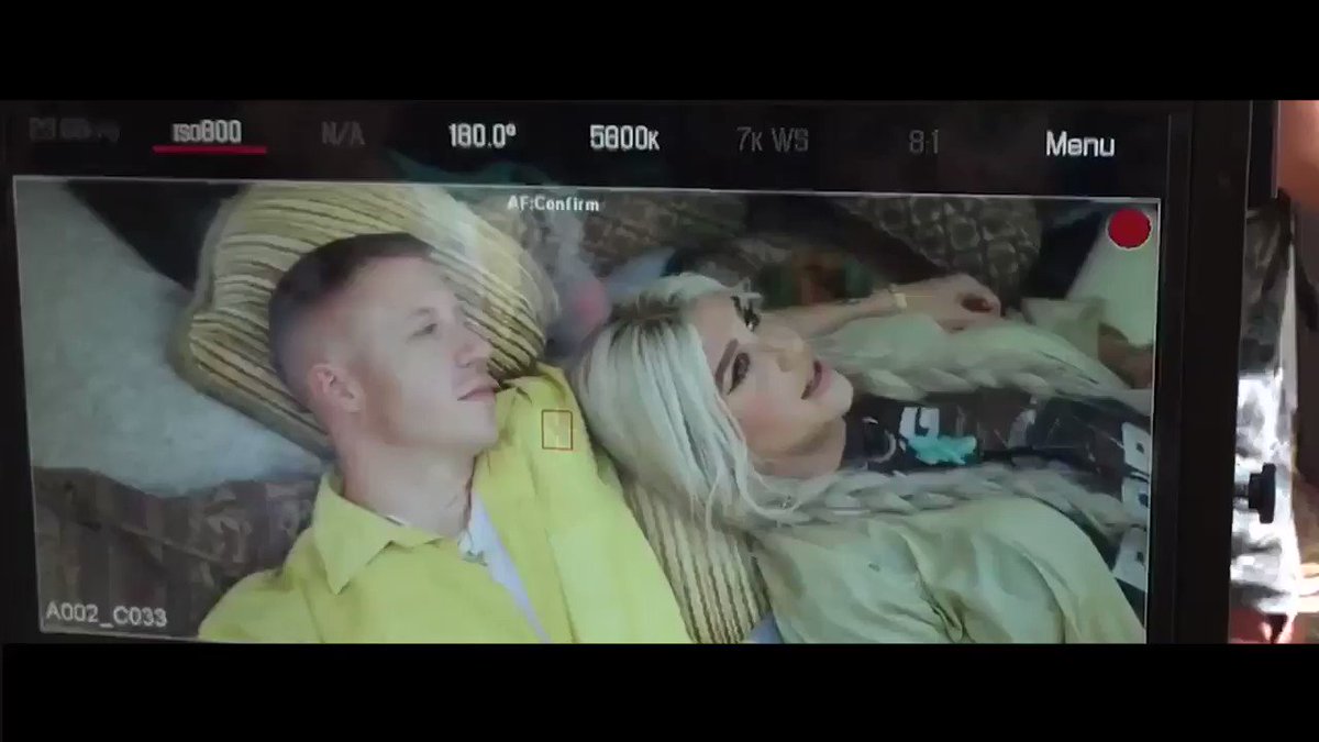 RT @KeshaRose: ⭐️⭐️ Had a magical time making this video for Good Old Days with  @macklemore and his team ⭐️⭐️ https://t.co/TPT5wuCUuV