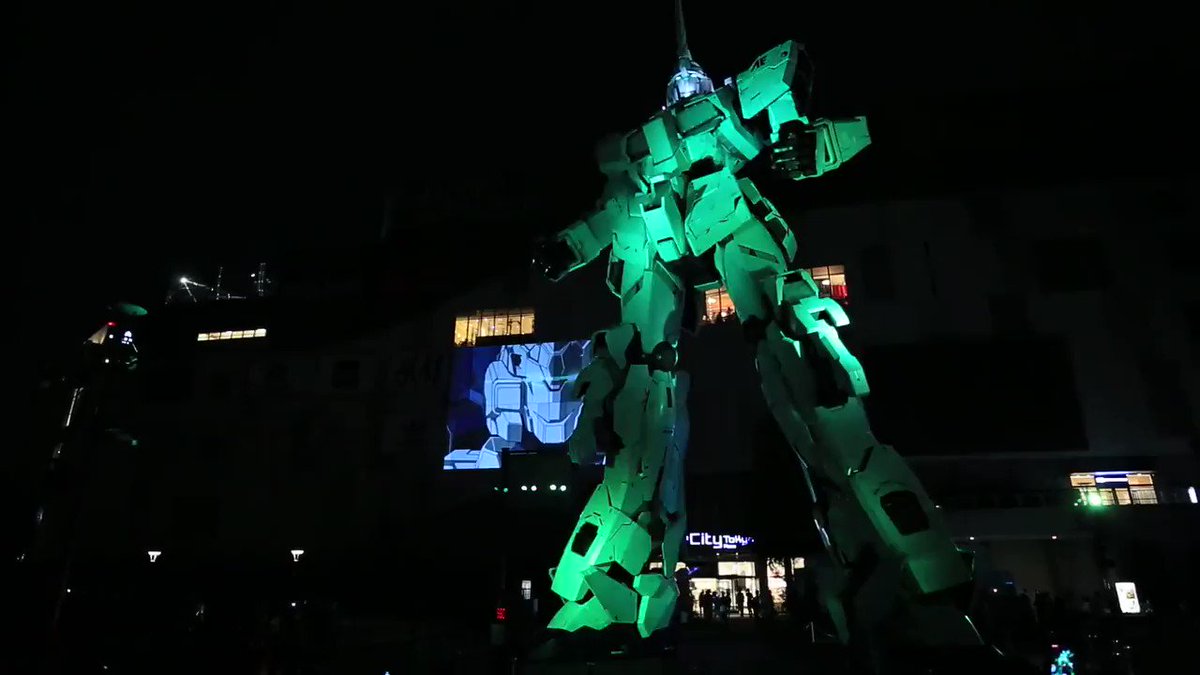 「機動戦士ガンダムUC RE:MIX0096」ユニコーンガンダム立像の夜の演出その1です。一眼で動画撮ったの初めてですが 「機動戦士ガンダムUC RE:MIX0096」ユニコーンガンダム立像の夜の演出その1です。一眼で動画撮ったの初めてですが
