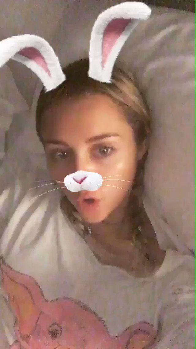 #MileyWeekOnFallon https://t.co/0SnV3uftYz