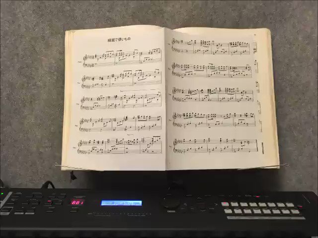 また、ホワイトアルバムの季節がやってきた。(すんません、結局弾いてしまいましたわ..パンツ一丁だから動画はなし。シラフの また、ホワイトアルバムの季節がやってきた。(すんません、結局弾いてしまいましたわ..パンツ一丁だから動画はなし。シラフの