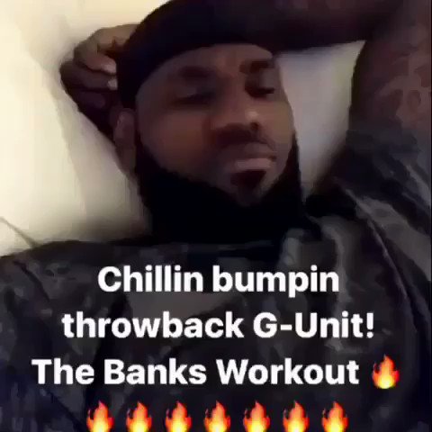 Check out @KingJames rocking out to that classic #GUnit  @lloydbanks @tonyyayo @youngbuck ???????????? https://t.co/EPYwywKNPz
