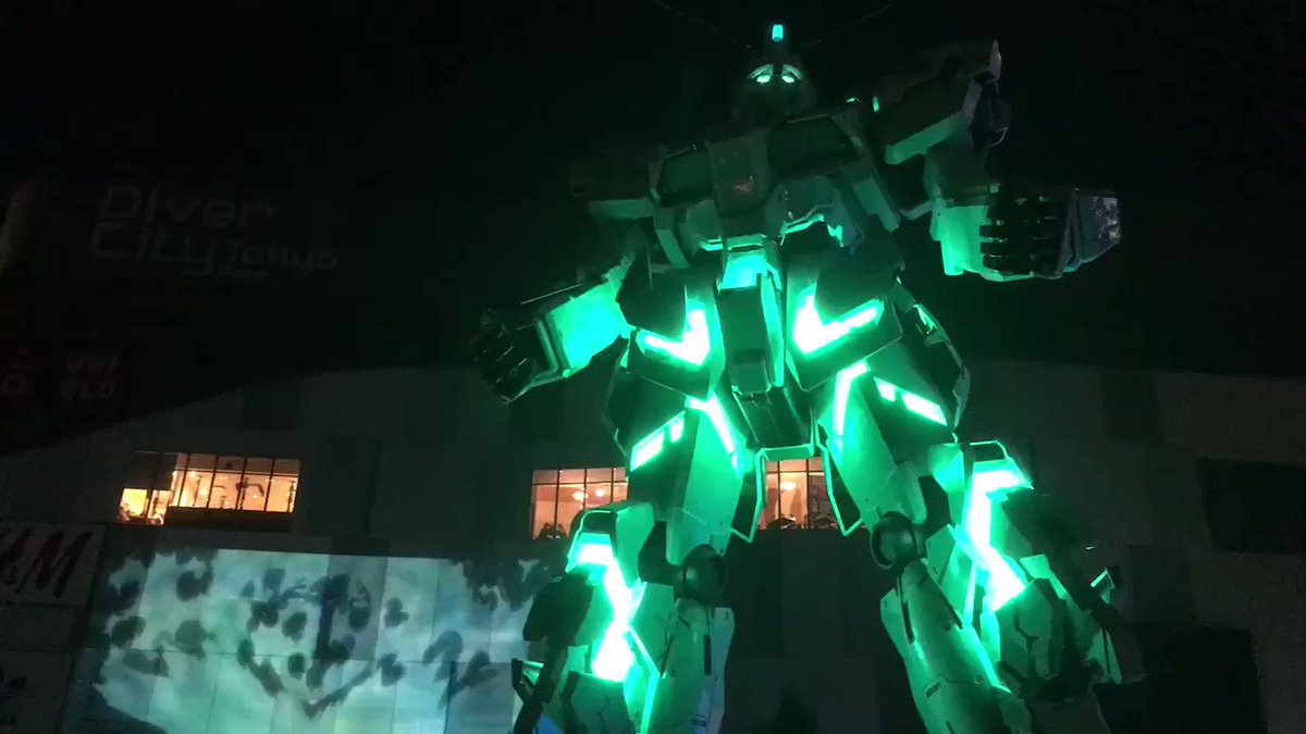 実物大ユニコーンガンダム立像、夜の演出!(´∀`=)こちらは毎日20時〜の「機動戦士ガンダムUC Special Moi 実物大ユニコーンガンダム立像、夜の演出!(´∀`=)こちらは毎日20時〜の「機動戦士ガンダムUC Special Moi