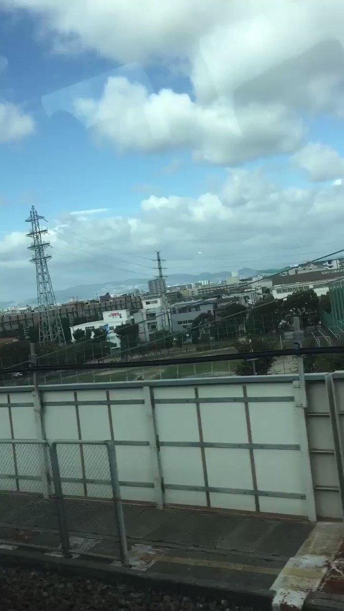 声の主のエヴァンゲリオンの登場人物が車内アナウンスしてくれて、海外の観光客とかがめっちゃテンション上がってる!😳ファンか 声の主のエヴァンゲリオンの登場人物が車内アナウンスしてくれて、海外の観光客とかがめっちゃテンション上がってる!😳ファンか