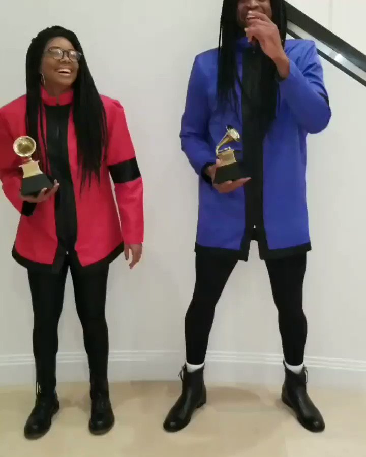 Lost rehearsal footage of Milli Vanilli #HappyHalloween https://t.co/TCa2RymZYP