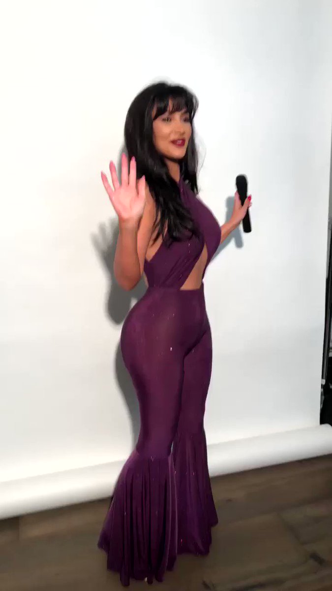 My fave Selena!!!! https://t.co/DVKSSRxnxy