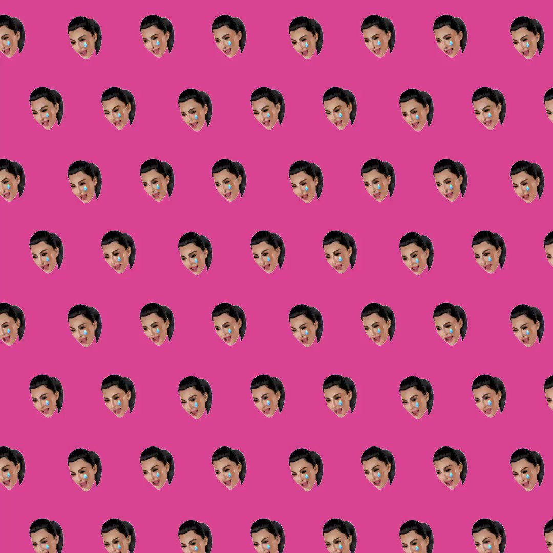 Dropping exclusive Kimoji product at @complexcon on @getfrenzyapp. Download Frenzy now ???? https://t.co/jDqdgrpf50 https://t.co/RJeKMY7opd