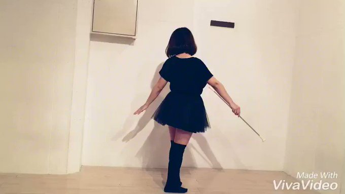 #踊ってみた少女終末旅行の「動く、動く」が好きすぎて、久しぶりにバトン回しました。体がついてこなさすぎてマジで苦しかった #踊ってみた少女終末旅行の「動く、動く」が好きすぎて、久しぶりにバトン回しました。体がついてこなさすぎてマジで苦しかった