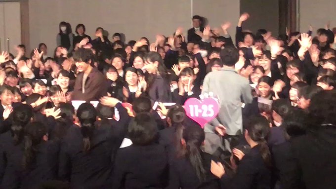 和洋九段女子中学高等学校で行われた映画『#覆面系ノイズ』のイベントを取材してきました!キャストのサプライズ登場に生徒の皆 和洋九段女子中学高等学校で行われた映画『#覆面系ノイズ』のイベントを取材してきました!キャストのサプライズ登場に生徒の皆