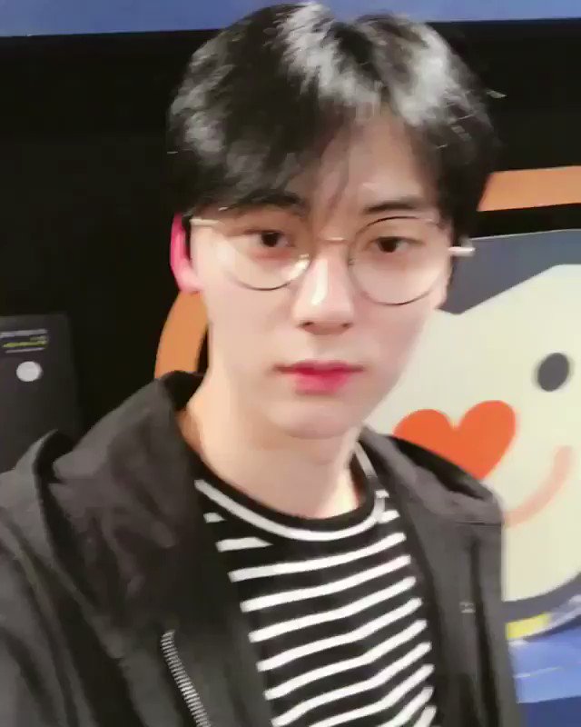 꿈에 꿈을 꿈이 아픈 힘없이 꿈은 행복한 btfway_mh