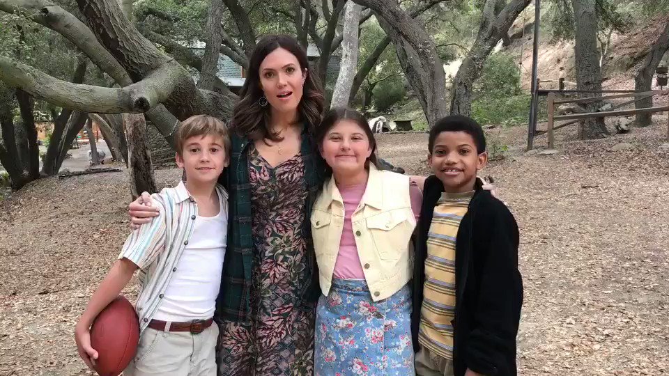 Happy Thanksgiving! ❤️???????? #ThisIsUs https://t.co/jX0B4yIzPx