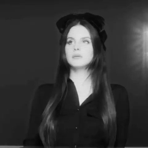 RT @lollapaloozaar: Contando los días para ver a @lanadelrey en el #LollaAR. ???????????? https://t.co/FRwapgcVJ1